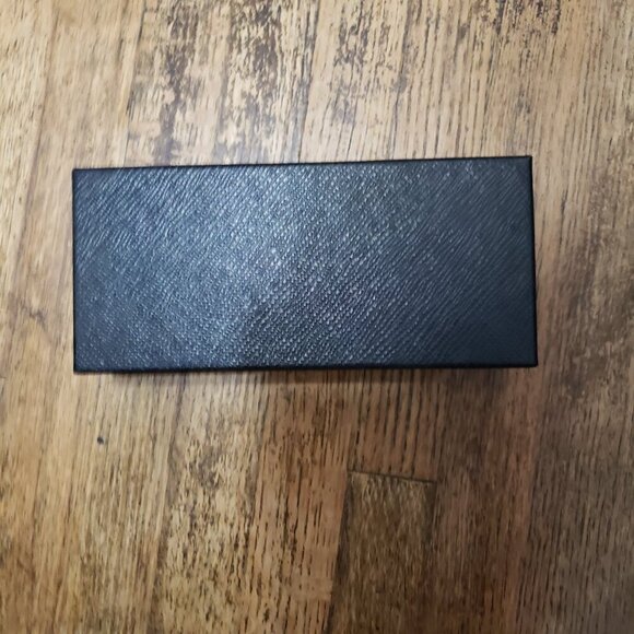 Prada Box - Picture 6 of 10